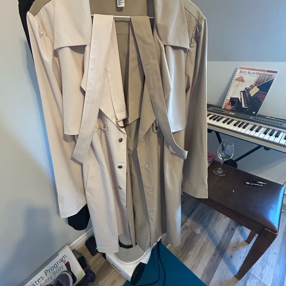 H by Halston Beige Trench Coat with Belt